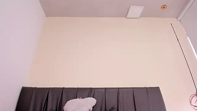 CherllynnのライブXXXチャット