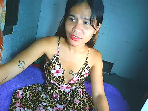 Yourfantasyisme 网络视讯表演