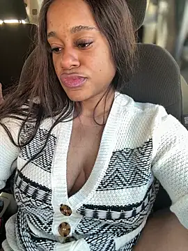 Tikalalin's Live XXX Chat