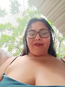 Dirty-Momm-Divorced-Hot's Live XXX Chat