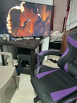 Lovelipsbig's Live XXX Chat