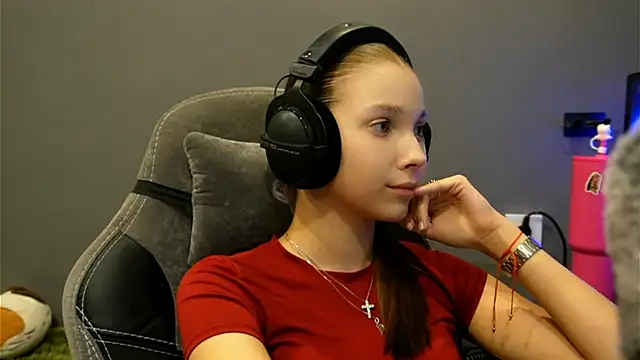 Softixq's Live XXX Chat