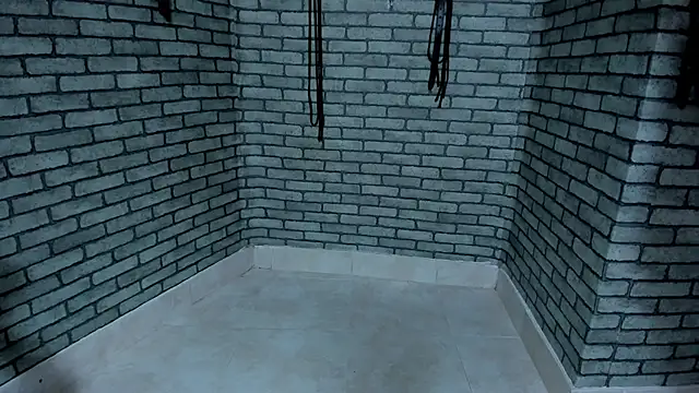 Briana_24's Live XXX Chat