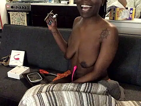 littyleesh1n Live XXX chat