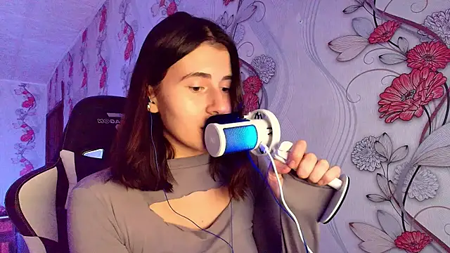 KristinaScottn Webbikameraesitys