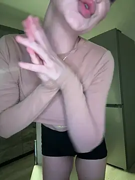 MissOyee's Live XXX Chat