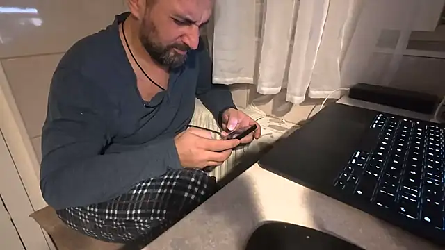 TARKAN1: вебкам-шоу