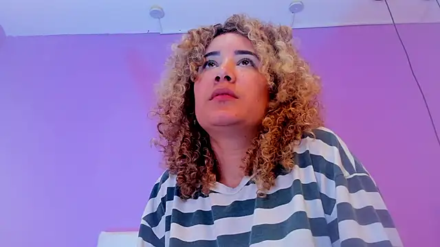 Charlotte11-11 Chat XXX in diretta