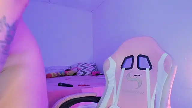 Alice_lidell's Live XXX Chat