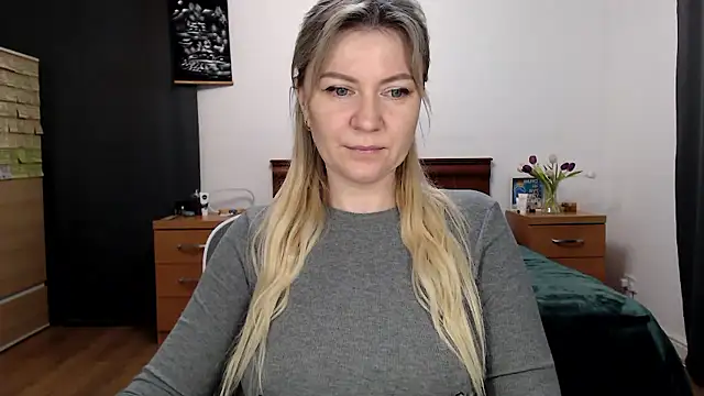 ParadiseAlina Chat XXX in diretta