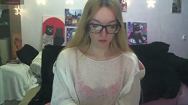 SecretSophia's Live XXX Chat