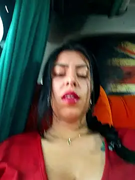 Luianna's Live XXX Chat