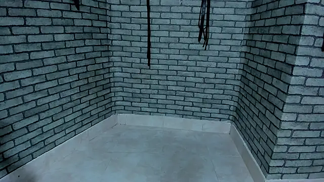 Briana_24's Live XXX Chat