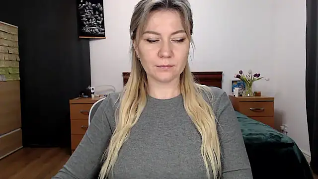 ParadiseAlina's Live XXX Chat