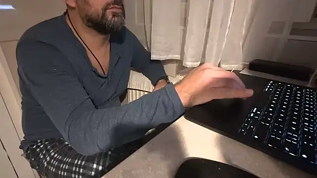 TARKAN1: онлайн-секс-чат