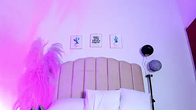 _aithanaa_'s Live XXX Chat