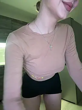 MissOyee's Live XXX Chat