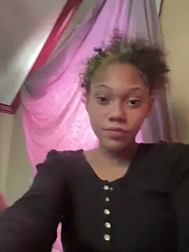 Chat +18 de Tamiii420 ao vivo