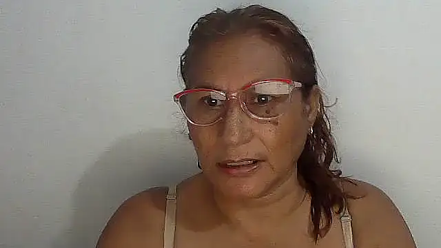 charrysexy1: онлайн-секс-чат