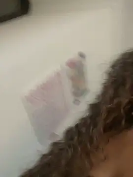 ISIS17_EF's Live XXX Chat