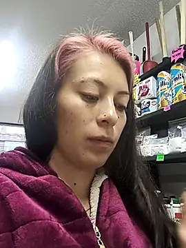 Chat +18 de Tefannyy_ ao vivo