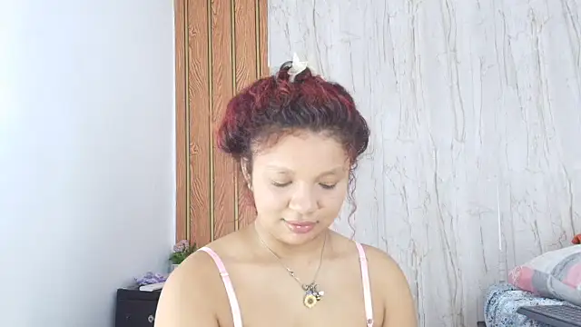 Emily_Coper18's Live XXX Chat