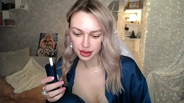 Živý XXX chat NickyAdamidi