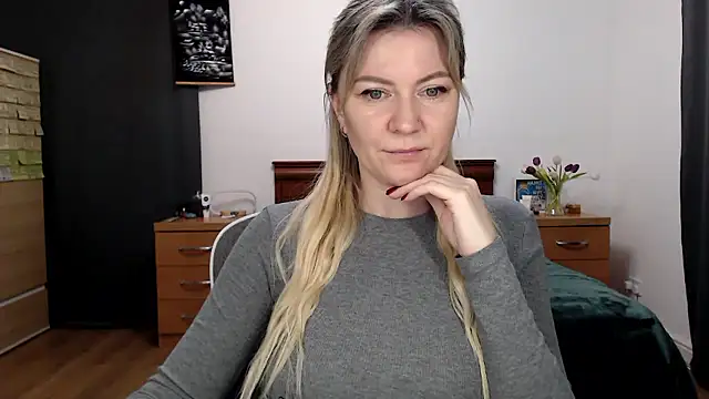 ParadiseAlina's Live XXX Chat