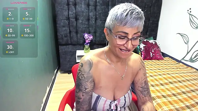 Chatroom XXX en direct de Charlotte__Gray