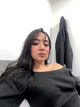 EmmyEvans1's Live XXX Chat