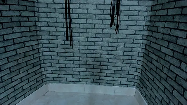 Briana_24のライブXXXチャット