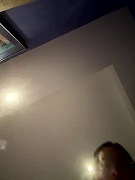 Ponthipn Live XXX chat