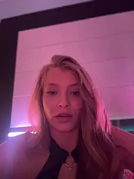 AnastasiaAniess' Live XXX Chat