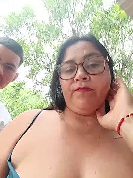 Dirty-Momm-Divorced-Hot élő XXX-chatje