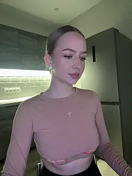 Show modela MissOyee na web-kameri