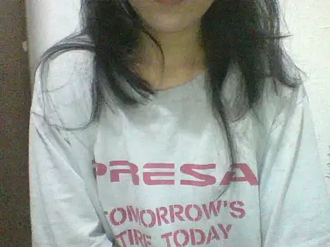 Show modela spankmybootyxxx na web-kameri