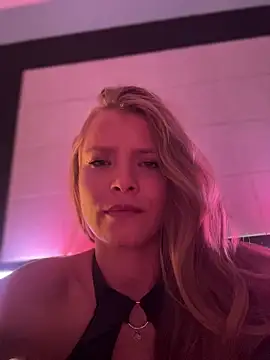 AnastasiaAniess: онлайн-секс-чат