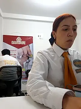 Emily-7_: онлайн-секс-чат