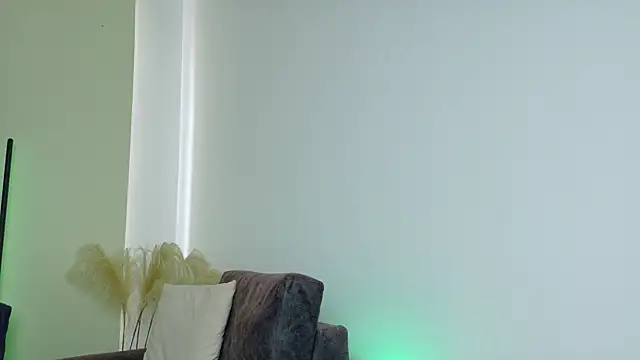 lizdevinen Live XXX chat