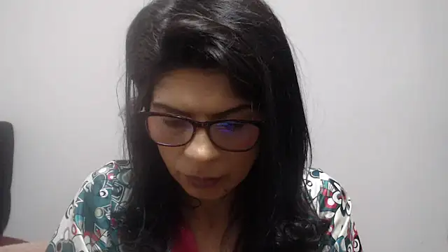 abrilsex23: онлайн-секс-чат