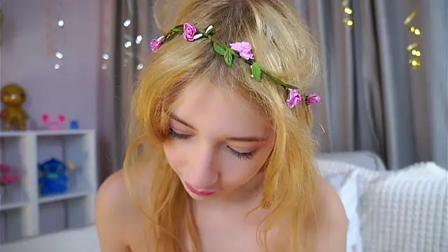 Онлайн чат XXX SunnivaCovil