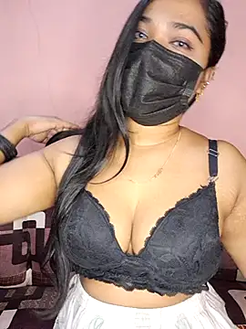 ariya-03 Adlı Modelin Web Kamerası Şovu