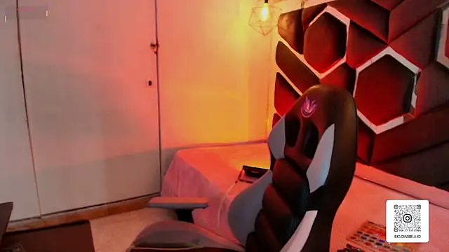 Melissa_Adamsx: онлайн-секс-чат