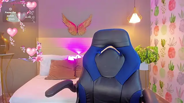 kitty_sweeety_'s Live XXX Chat