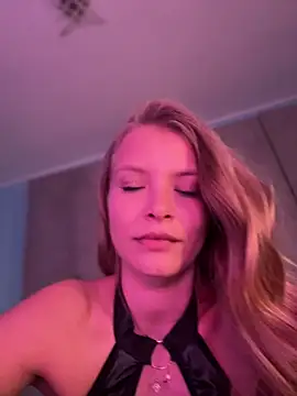 AnastasiaAniess' Live XXX Chat