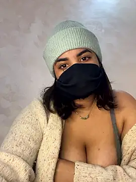 Louli_ta's Live XXX Chat