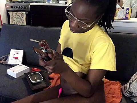 littyleesh1 Chat XXX live