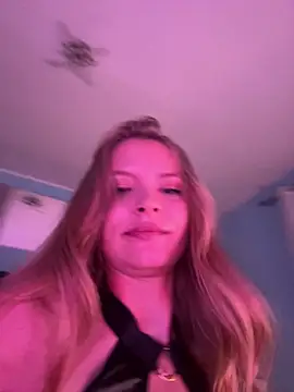 AnastasiaAniess Pertunjukan Webcam