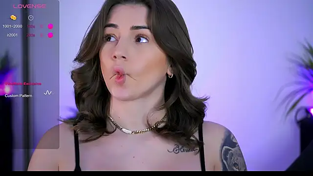 BabbyAisha: онлайн-секс-чат