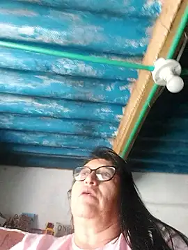 clarita_01's Webcam Show